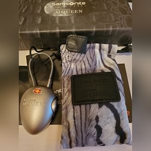 NWT SBL ALEXANDER MCQUEEN Silver Cable Padlock Box Instruction